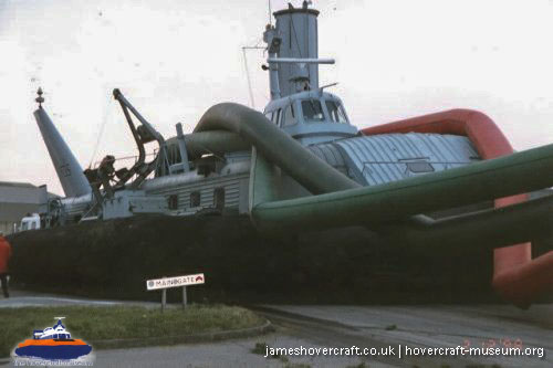 BH7 being moved to The Hovercraft Museum -  (credit: The <a href='http://www.hovercraft-museum.org/' target='_blank'>Hovercraft Museum Trust</a>).